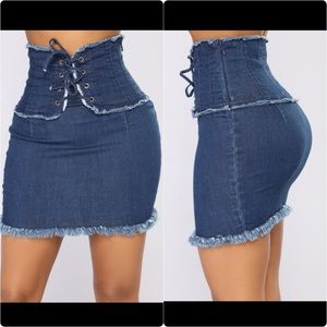 Jean mini skirt